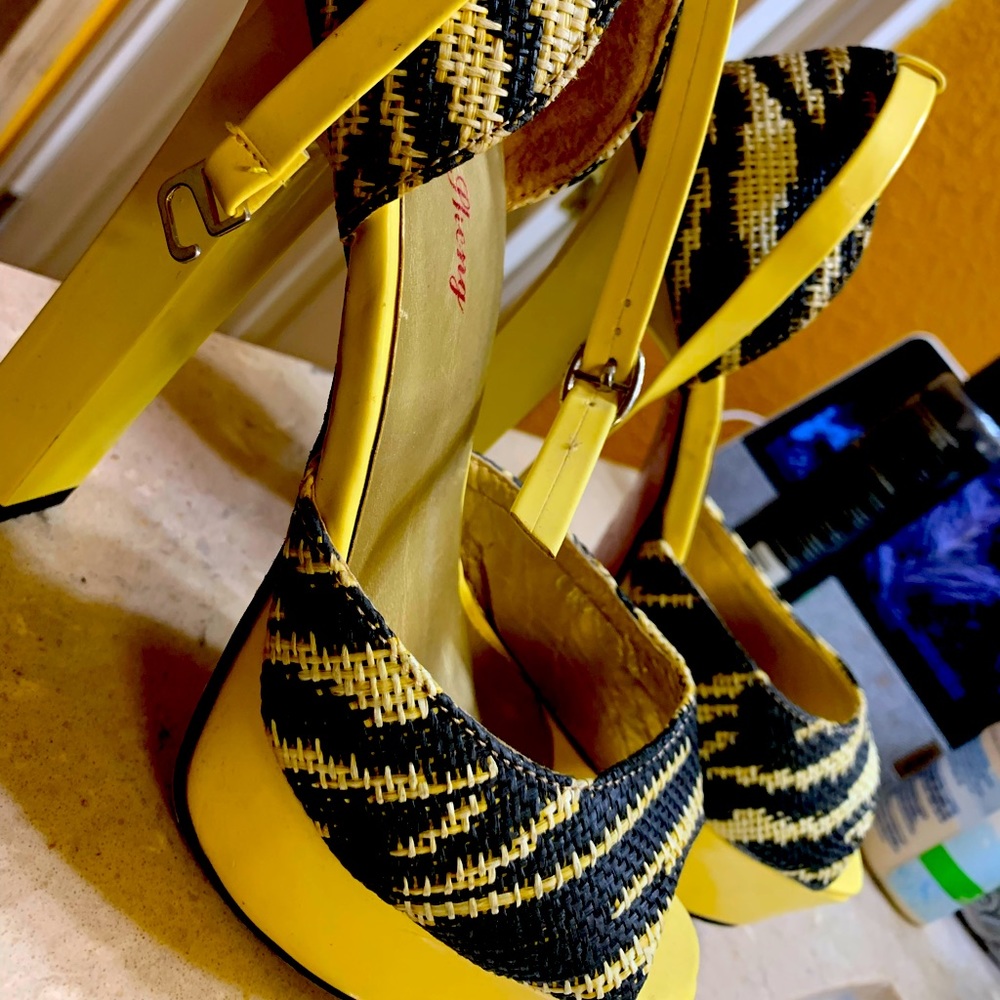 used women's shoes